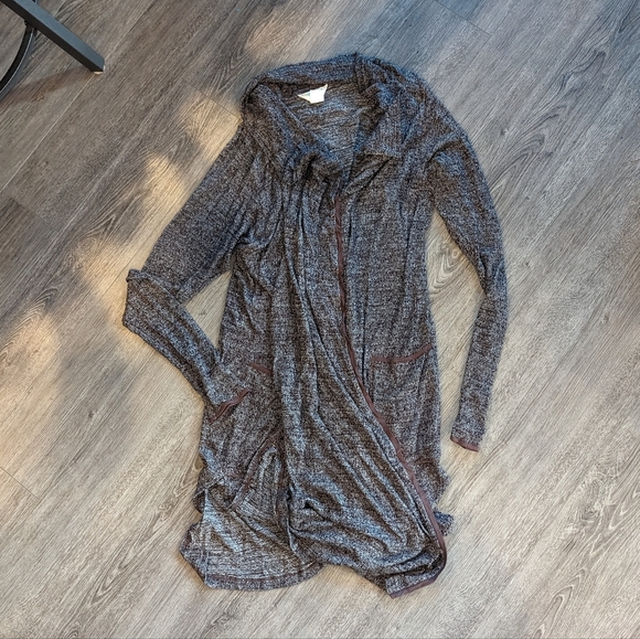 Long Cardigan - Picture 1 of 3